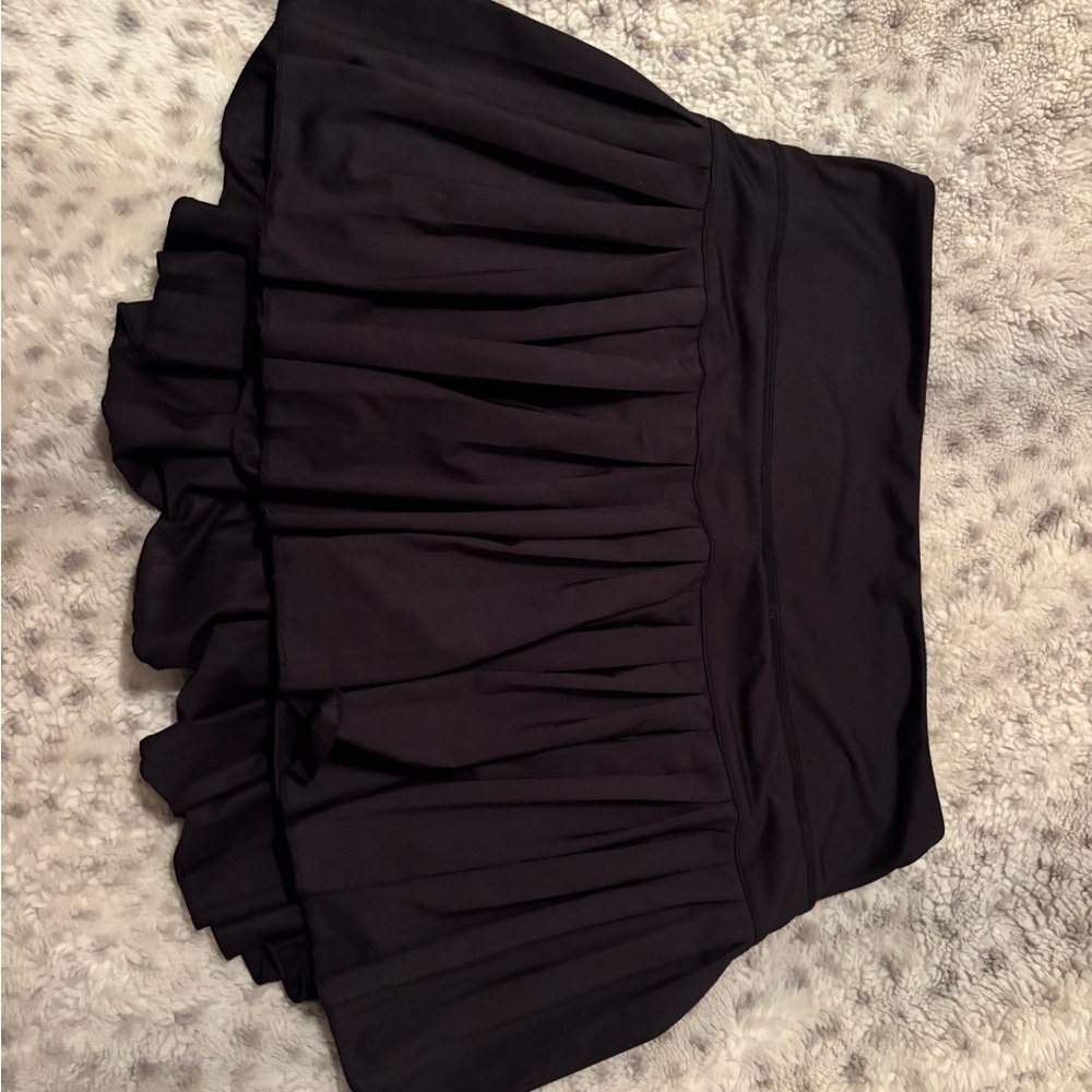 Gold hinge skirt